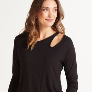 EVEREVE Tilly Cutout Long Sleeve Top
